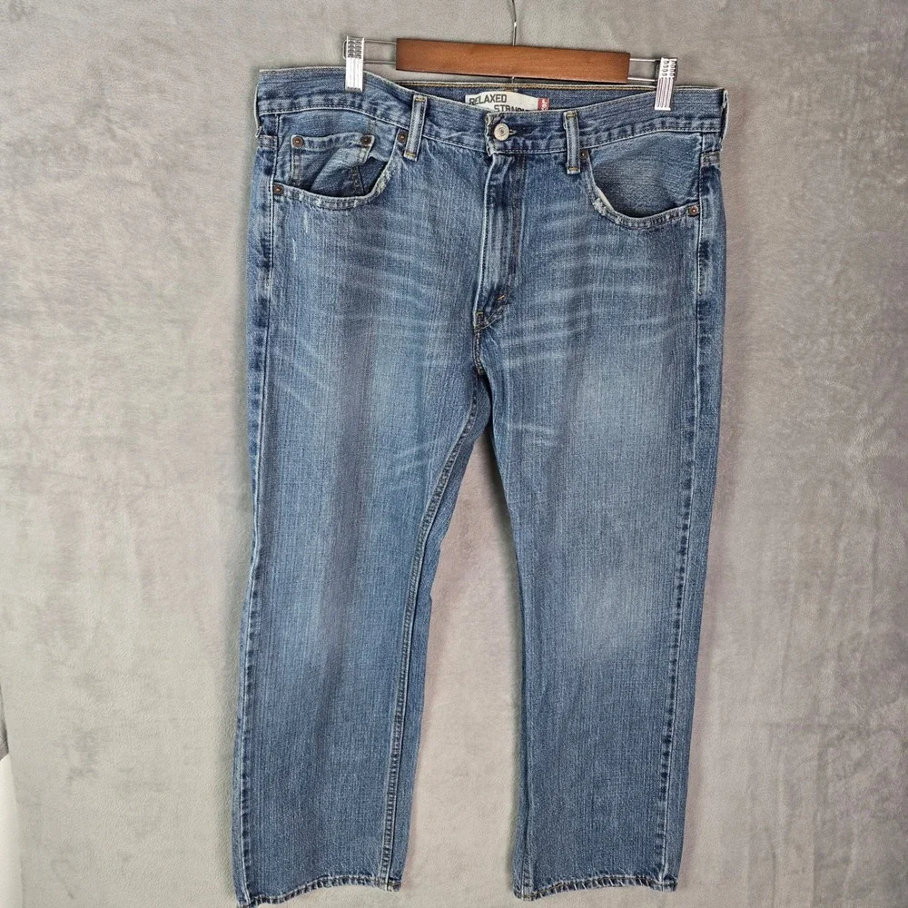 Vintage Levis 559 Relaxed Straight Jeans Mens 36x30 Medium Wash Blue Denim Y2K